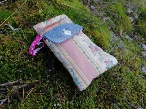 Etui à lunettes clic-clac , Le printemps à l'oeil, coton ,tissus d'ameublement, fermoir cliclac 10cm