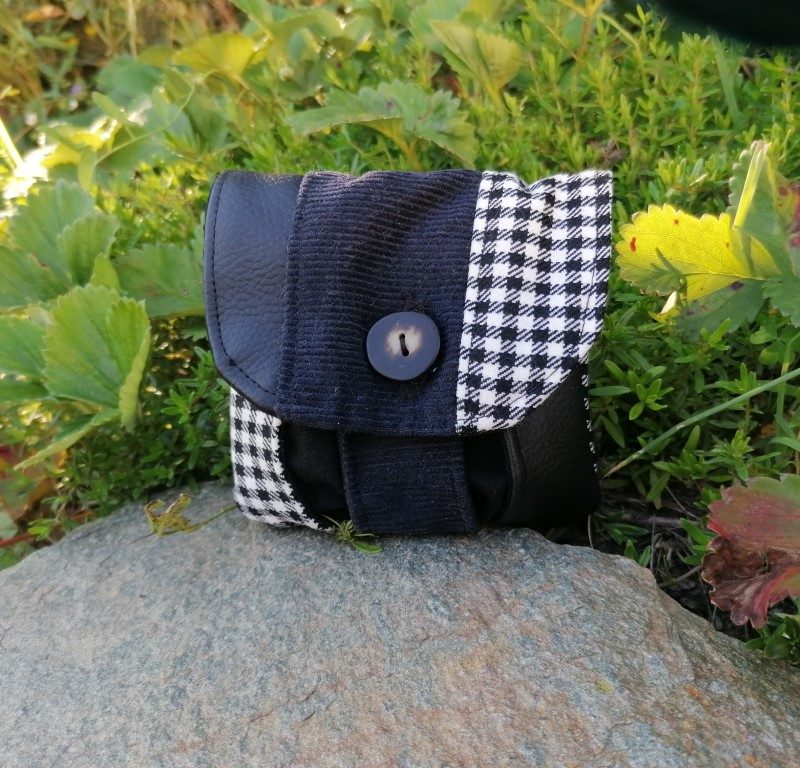 Porte-monnaie, « Petit pain », Ska noir et blanc, simili , velours et tapissier, coton …