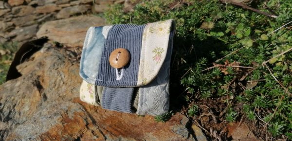 Porte-monnaie, "Petit pain", Bleu bleu, tapissier, velours et coton ...