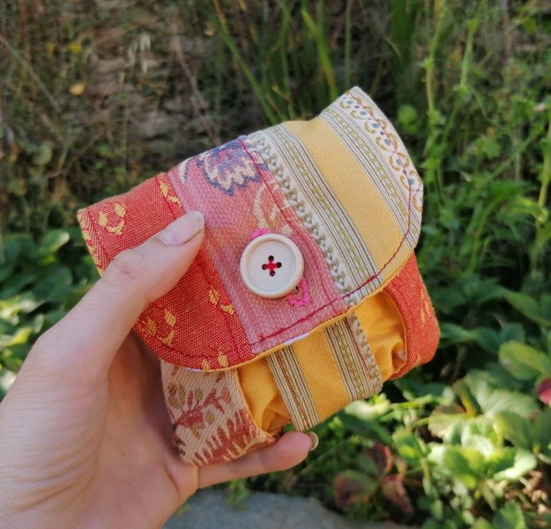 Porte-monnaie, « Petit pain », Douceur passion printanière, tapissier, coton …