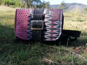 Petit sac bandoulière, "Soufflette" , velours, jean, tissus d'ameublement, coton