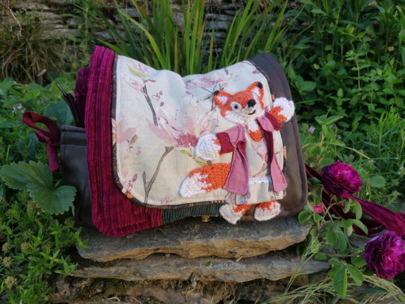 Petite Besace de survie, "Miss Fox" , motif renard 3d, velours, simili et coton – Image 20