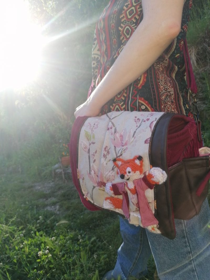 Petite Besace de survie, "Miss Fox" , motif renard 3d, velours, simili et coton – Image 9