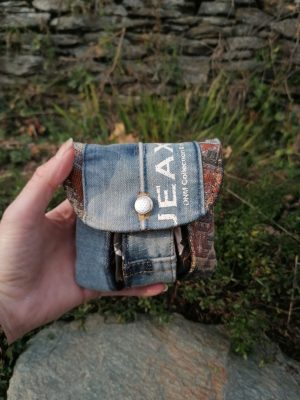 Porte-monnaie, "Petit pain", "Jeans & tapissier" , tapissier,  jean's et coton ...