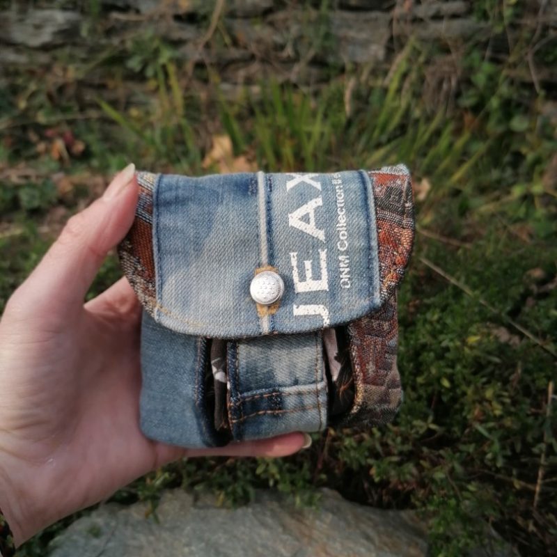 Porte-monnaie, « Petit pain », « Jeans & tapissier » , tapissier, jean’s et coton …