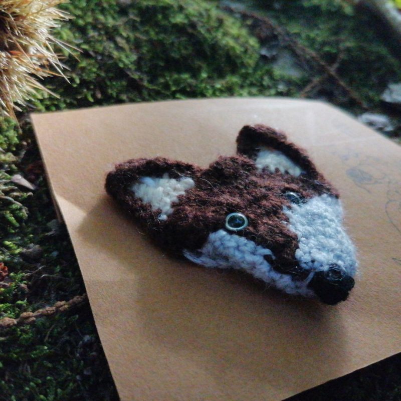 Ecusson à coudre, motif loup salamandingue, marron foncé , crocheté