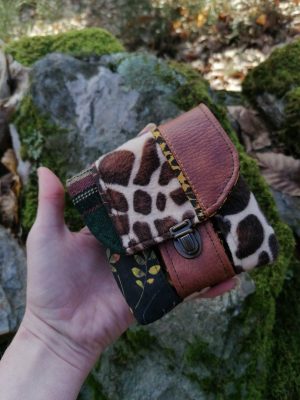 Porte-monnaie, "Petit pain", "Tribes coléoptères", simili , coton fausse fourrure, fermoir cartable