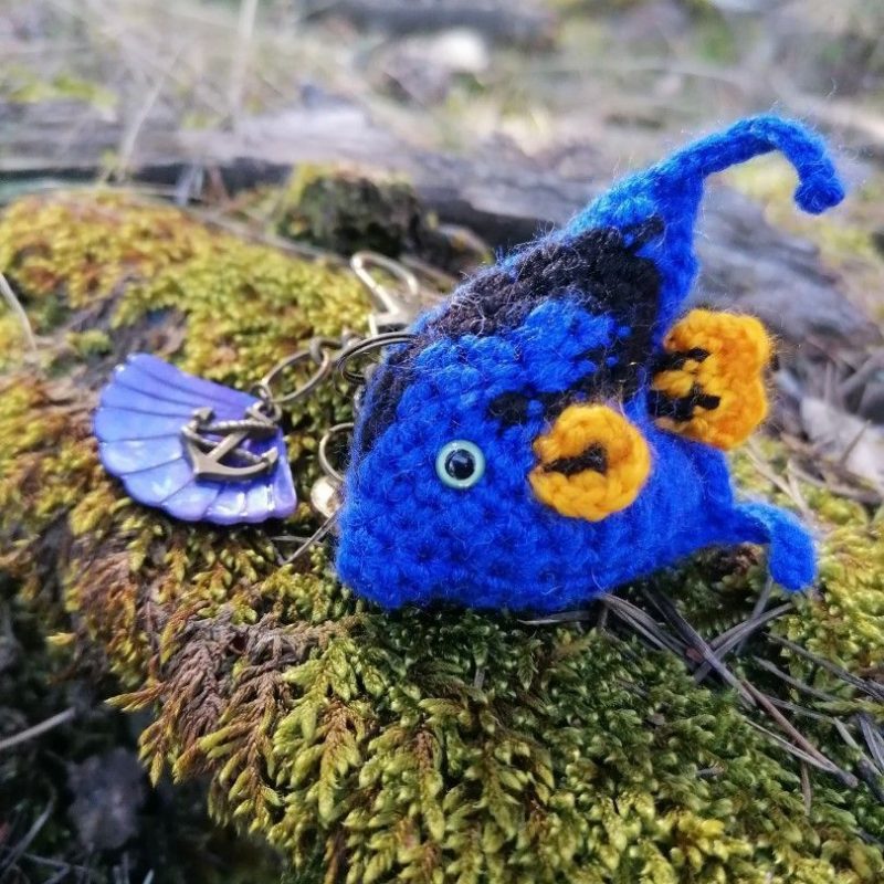 Porte-clés, Poisson triangle, bleu et jaune,