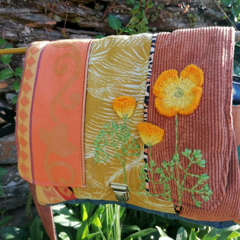 Sac, petite Besace de survie Édition » Flowers power California Vibes », velours, tissus d’ameublement et cotons
