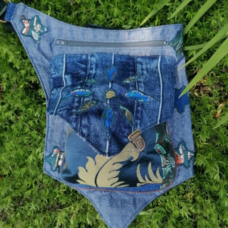 Sac ceinture, Ratapenada Édition « bleu star jean » , tissus d’ameublements jeans, cotons 2 de Delphine