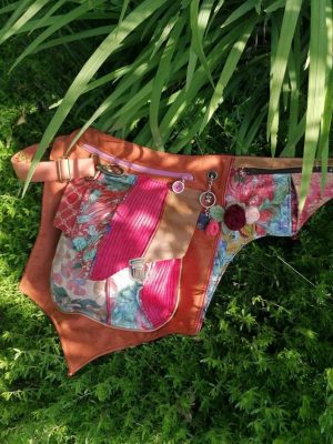 Sac ceinture, Ratapenada Édition "Flowers pink hippies rustique", nubuck, tissus d'ameublement et cotons