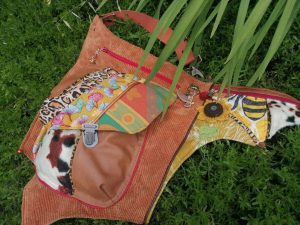 Sac ceinture, Ratapenada Édition "Butine l'automne", similis , tissus d'ameublement , fausse fourrure et cotons