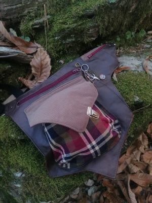 Sac ceinture, Ratapenada Édition  "Witch Scottish", simili, velours, tartan coton bordeaux
