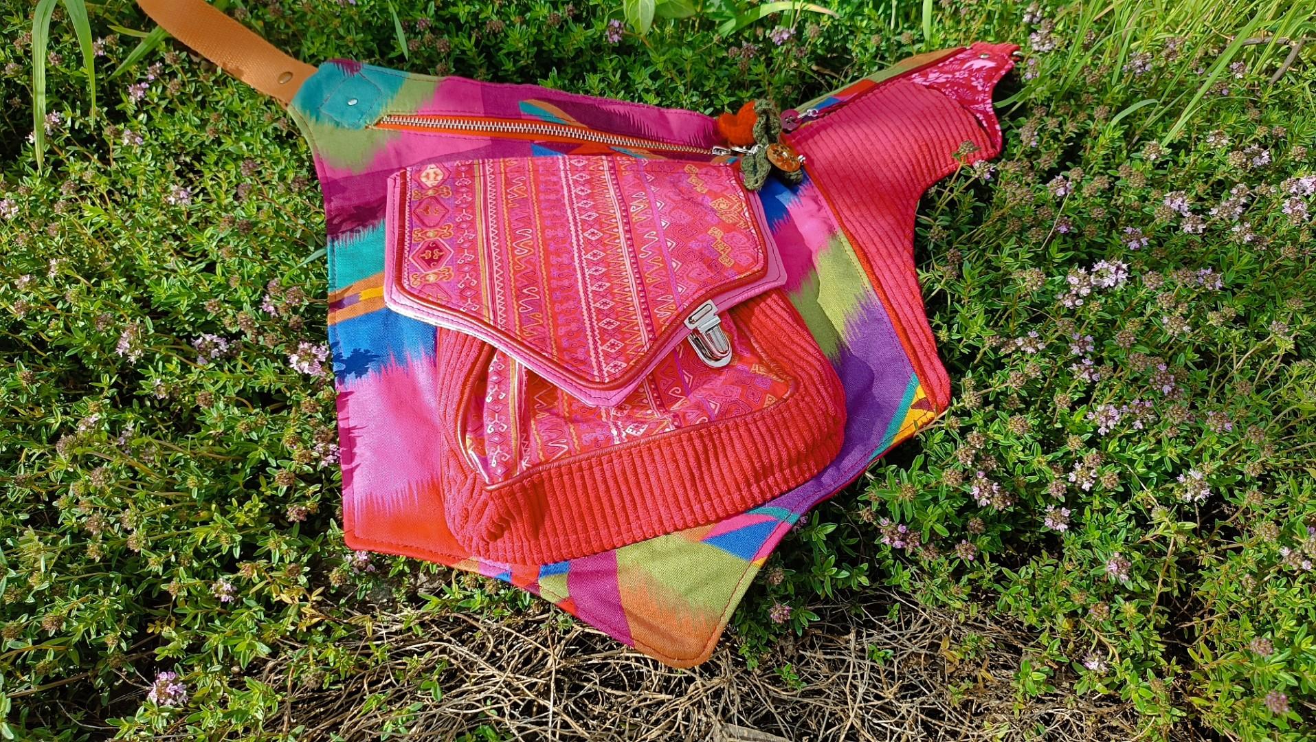 Sac ceinture, Ratapenada "free woodstock pink colore", tissus vintage, coton, simili velours.. – Image 16