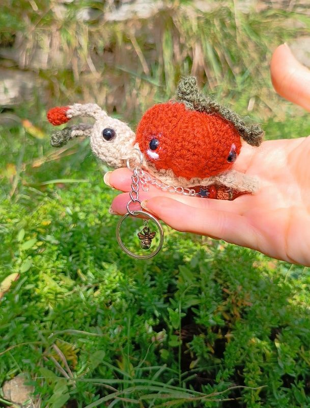 Amigurumi escargot à pampille , cagouille, caracole, porte-clé, citrouille , crocheté main (Copie)