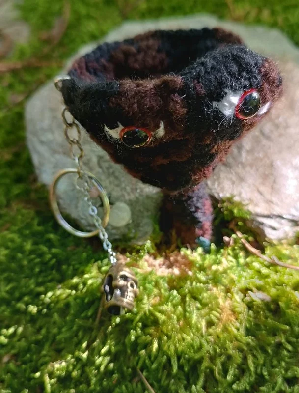 Porte-clés , champignon , Champi'fou Miss Trompette, aux yeux clair accroche millieu , crocheté main acrylique, ouate hypoallergénique (Copie)