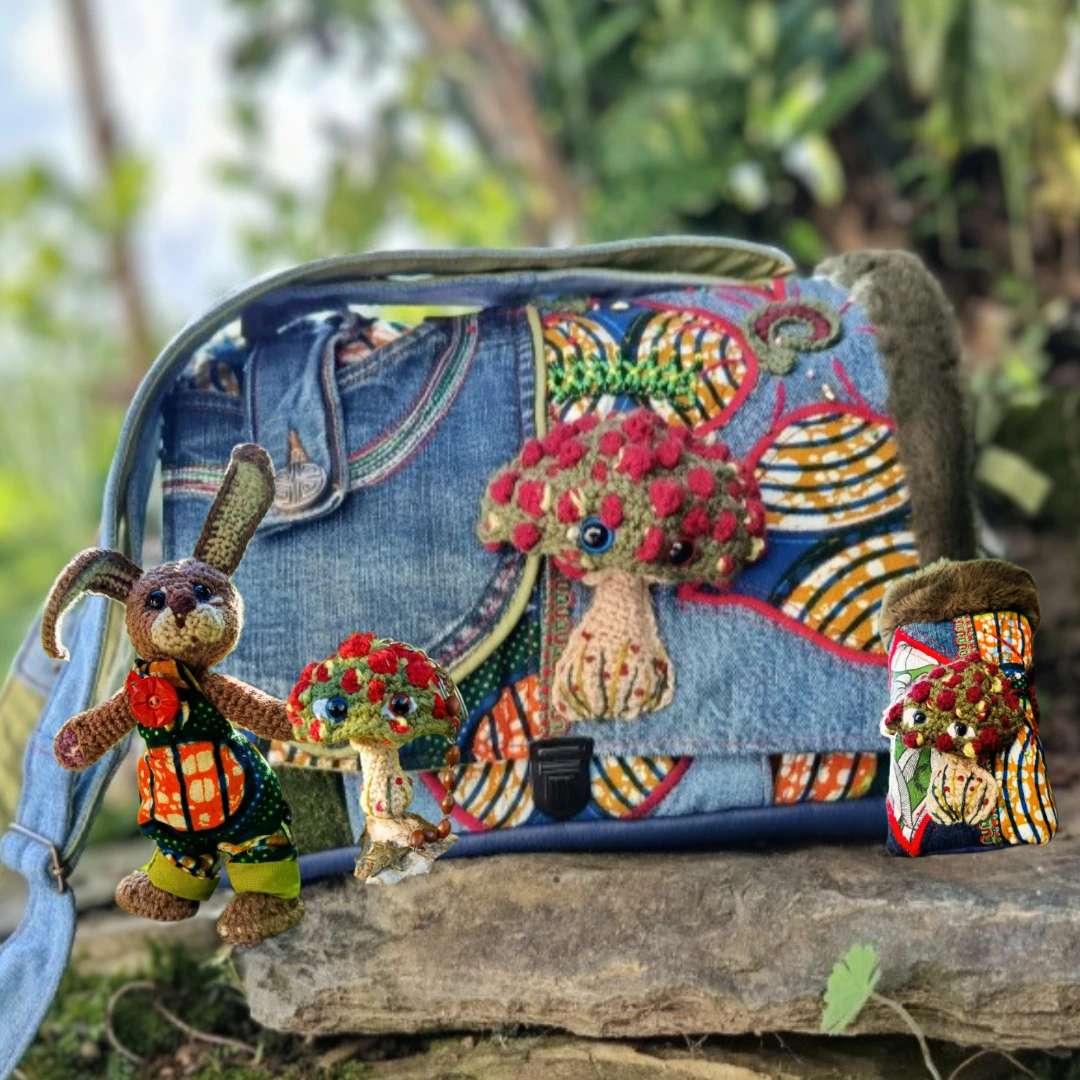 Le Combo "Explo’ des Bois" : Besace, Étui , champi'fou & le Lièvre Guide en Salopette 🦎✨